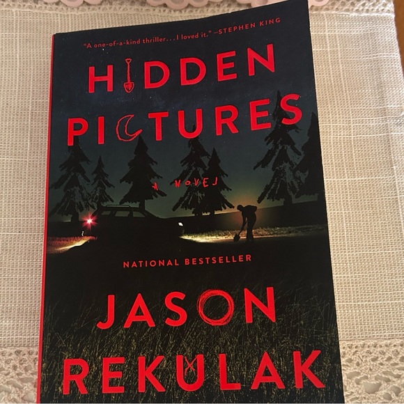 Hidden Pictures written by Jason Rekulak - Picture 1 of 2